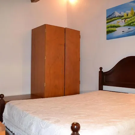 Holiday home Haus Douce Feteira (Terceira)